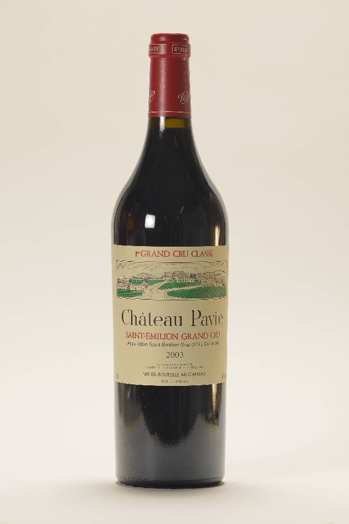 1 Flasche 2003 Chateau Pavie, Saint - Emilion, Premier Grand Cru, high fill, Abstandvon Kapsel bis zum Wein: 1 cm, ca. 75 cl, unverkostet, sehr guter ...