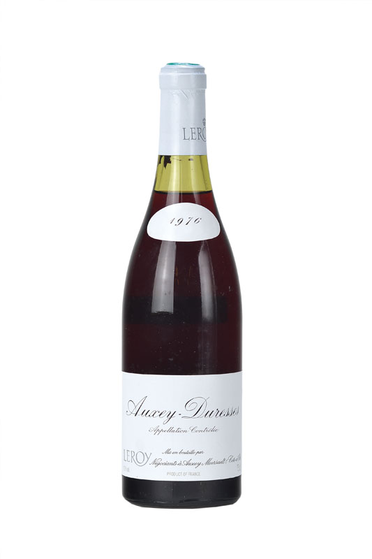 12 Flaschen 1976 Leroy Auxey-Duresses, Cote d'Or, je ca. 75 cl, Abstand zwischen Kapsel und Wein: 2,5 - 3 cm, unverkostet, in Originalkarton
