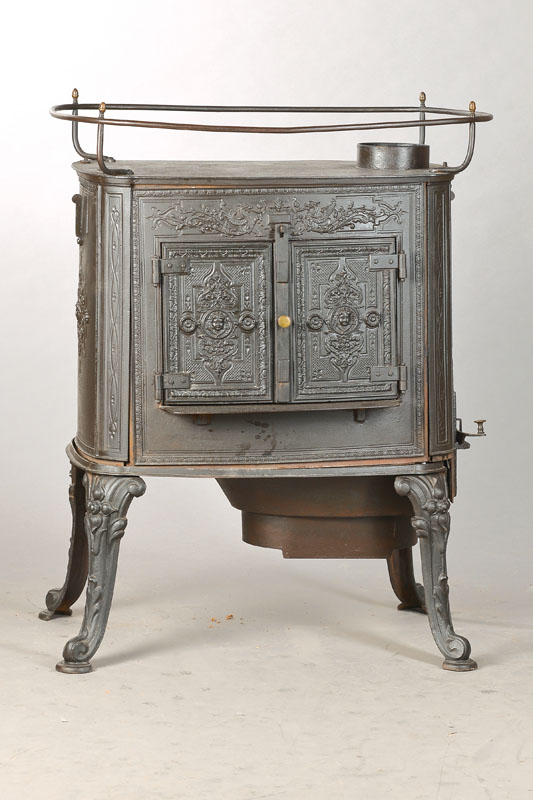 Ofen, wohl Dänemark, um 1860/70, feiner Eisenguß im Renaissancestil, Gebrauchsspuren, ca. 90x74x51 cm