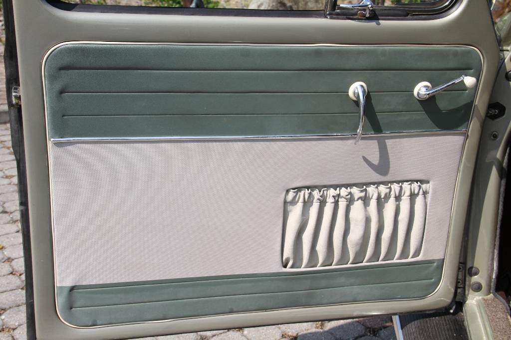 Detail g: Volkswagen Käfer 1200 Export, EZ 11.1958, 2.Hand, im Originalzustand, Laufleistung 43.200 Km, Winker (funktionsfähig), Warnblinkanlage ...