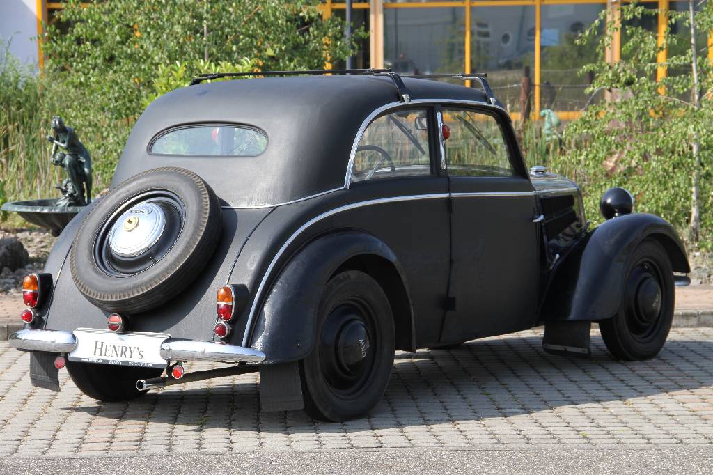 Detail a: Auto Union DKW Meisterklasse F8 700, EZ 10.1938, 2.Hand, Laufleistung 99.549 km abgelesen, 15 KW/ 20 PS, Schaltgetriebe, schwarz/blau, ...