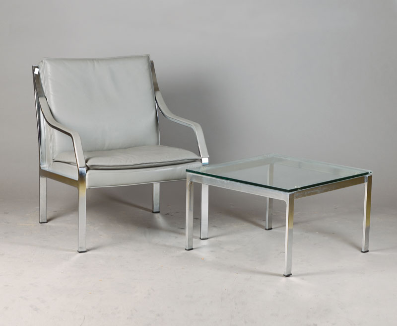 Paar Armlehnsessel mit Sofatisch, Entwurf Walter Knoll, Dreipunkt Art Collection, Edelstahlgestell mit Echtlederauflage, massiveu. robuste ...