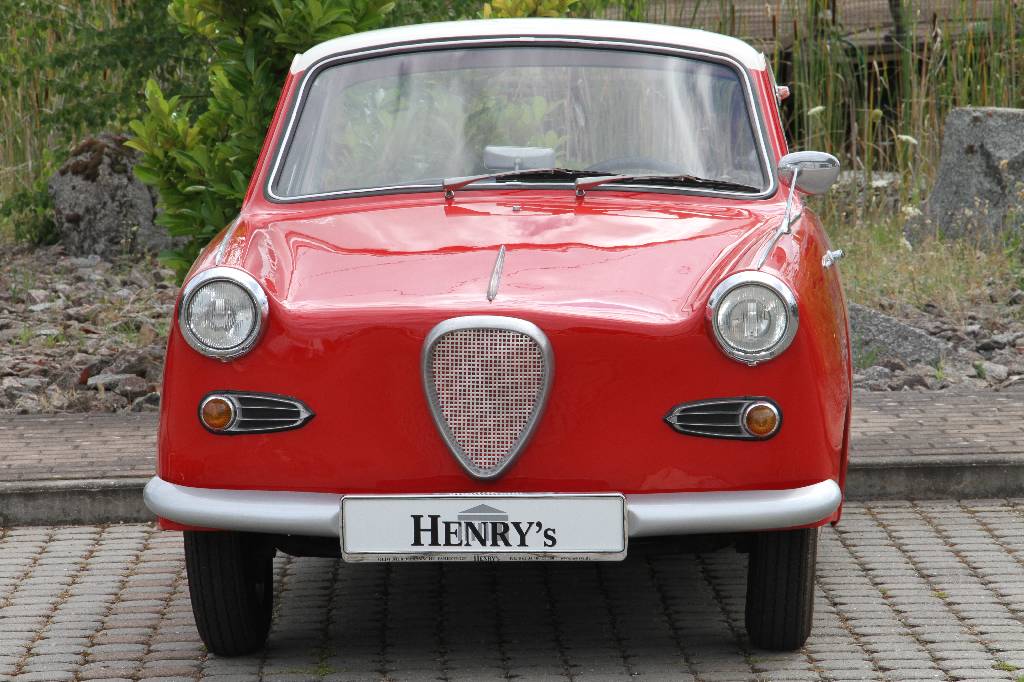 Detail a: Goggomobil T250 Coupe, EZ 03.1959, Laufleistung 91.365 km abgelesen, H-Zulassung,10 KW/ 13,6 PS, Schaltgetriebe, rot mit weißemDach, Kunstleder rot, ...