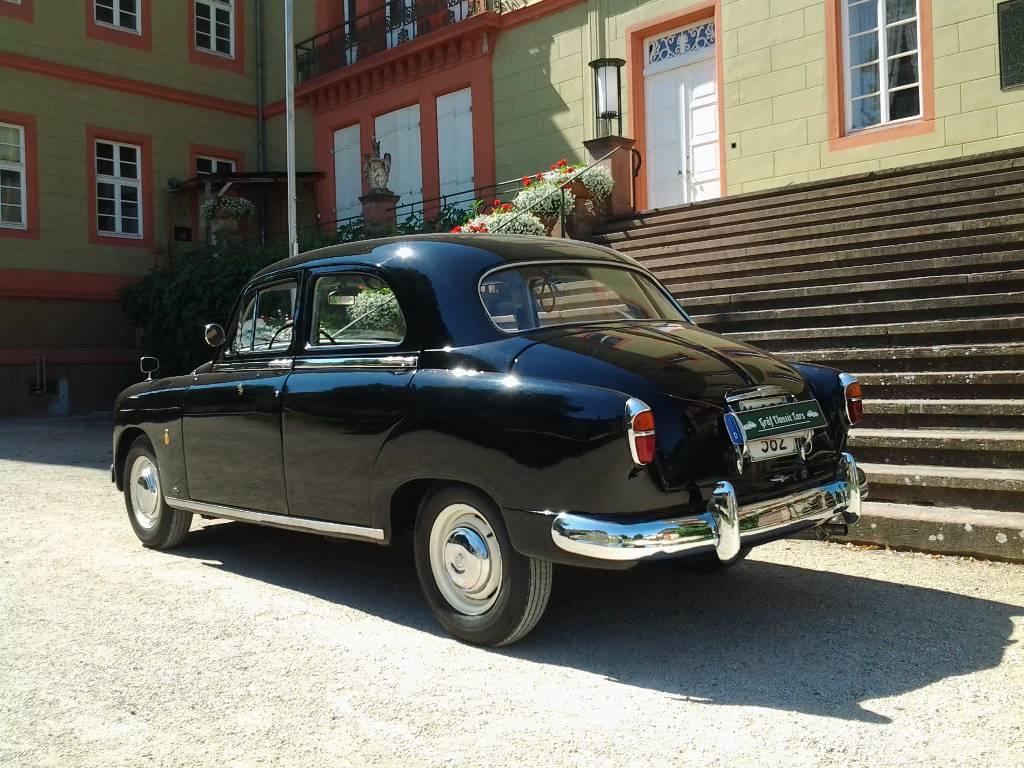 Detail a: Seat 1400, EZ 1953, Laufleistung 82.000 km abgelesen, 32 kW/ 44 PS, 4-Gang Schaltgetriebe, schwarz, Stoffbezüge hellgrau,Classic Data Gutachten von ...