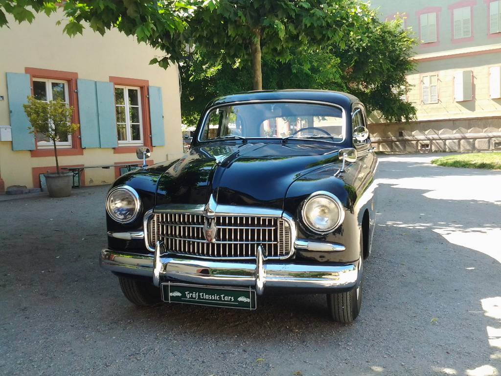 Detail b: Seat 1400, EZ 1953, Laufleistung 82.000 km abgelesen, 32 kW/ 44 PS, 4-Gang Schaltgetriebe, schwarz, Stoffbezüge hellgrau,Classic Data Gutachten von ...