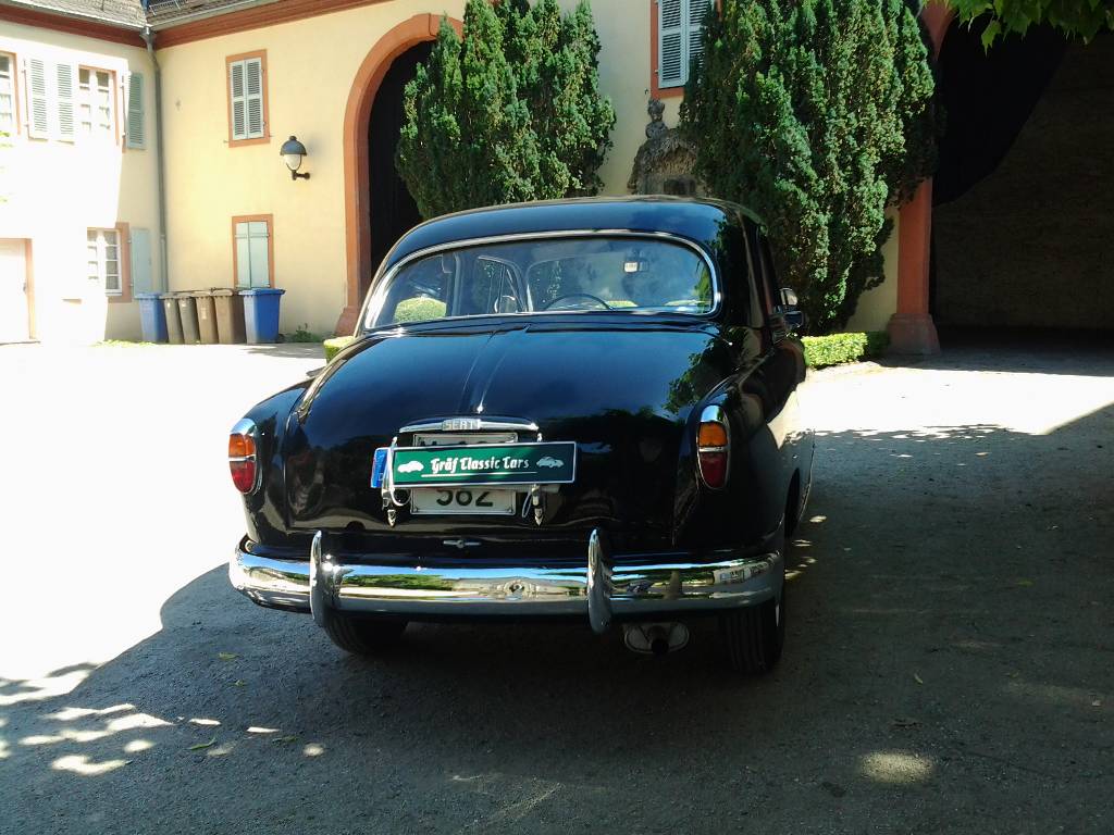Detail d: Seat 1400, EZ 1953, Laufleistung 82.000 km abgelesen, 32 kW/ 44 PS, 4-Gang Schaltgetriebe, schwarz, Stoffbezüge hellgrau,Classic Data Gutachten von ...