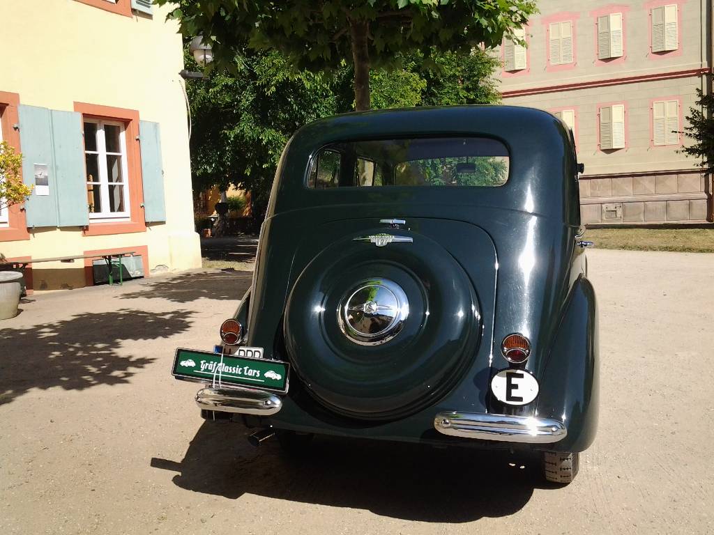Detail e: Vauxhall Twelve-Six, EZ 1939, Laufleistung 22.500 km abgelesen, 27 kW/ 37 PS, Schaltgetriebe, dunkelgrün, Stoffbezüge grau, Classic Data Gutachten ...