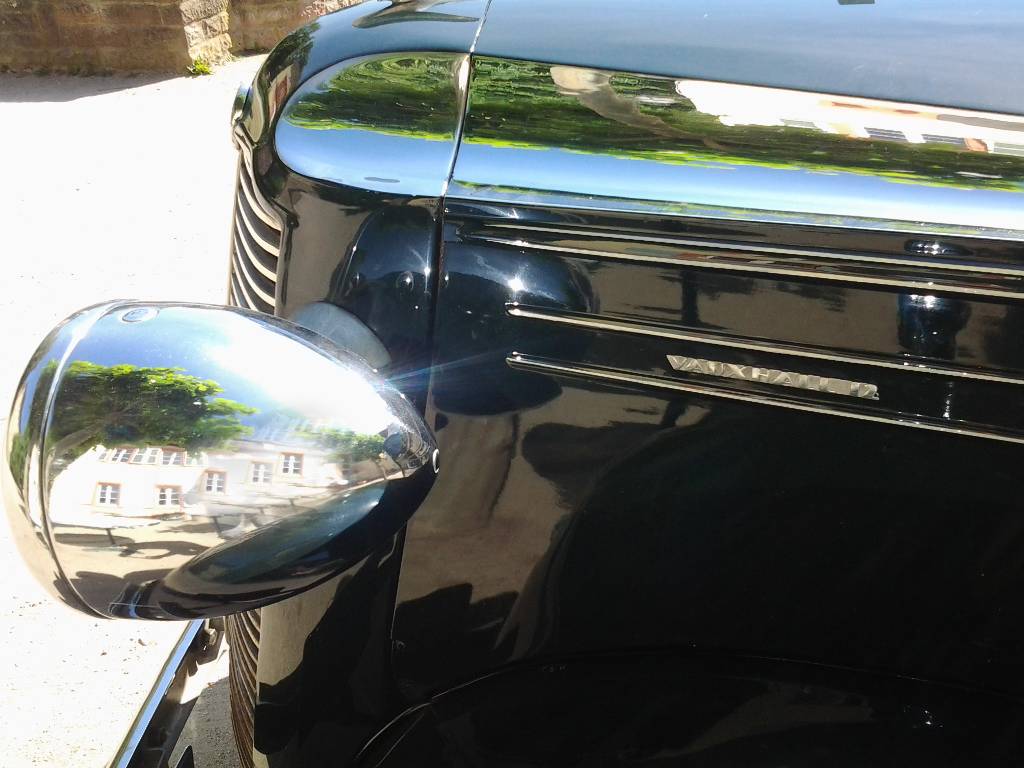 Detail f: Vauxhall Twelve-Six, EZ 1939, Laufleistung 22.500 km abgelesen, 27 kW/ 37 PS, Schaltgetriebe, dunkelgrün, Stoffbezüge grau, Classic Data Gutachten ...