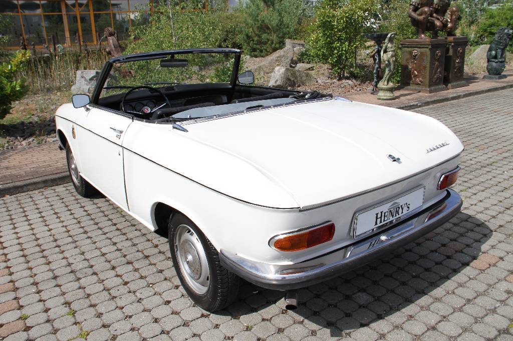 Detail d: Peugeot 204 Cabriolet, EZ 04.1975, Laufleistung 98.538 km abgelesen, 40 kW/ 54 PS, Handstockschaltgetriebe, weiß, Kunstleder schwarz, spanische ...