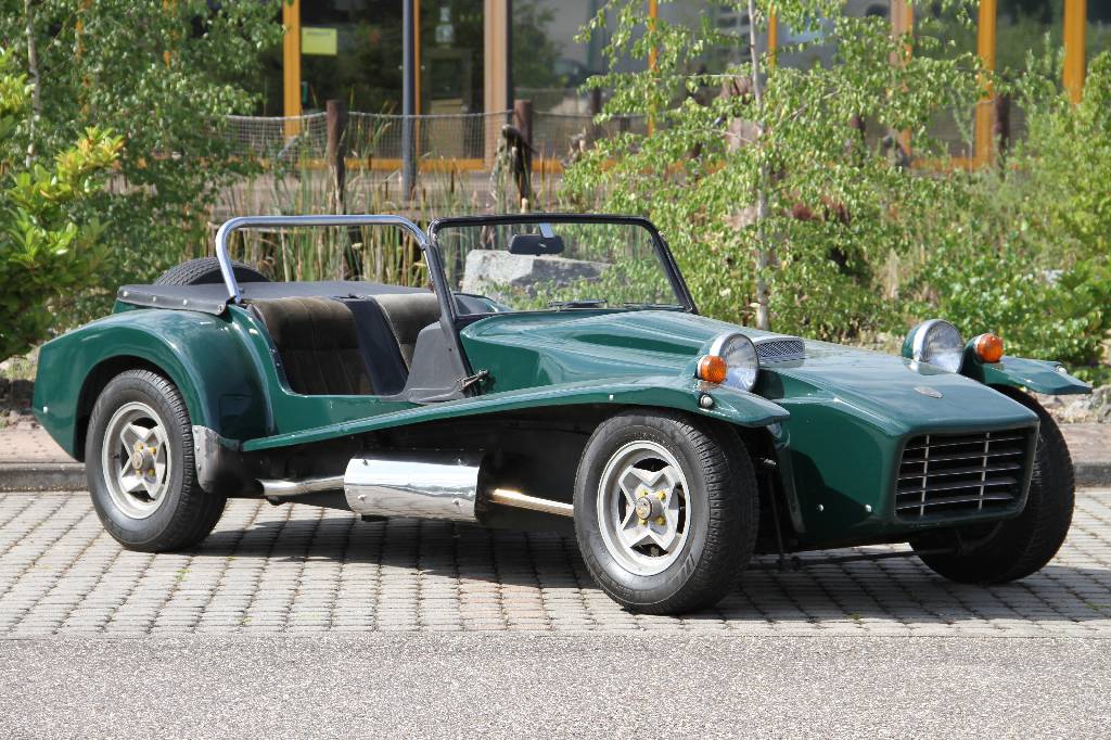 Hispano Alemán Mallorca, EZ 1975, Laufleistung 79.200 km abgelesen, 72 kW/ 98 PS, 5-Gang Getriebe, dunkelgrün, Cordstoff grau/ Kunstleder schwarz, ...