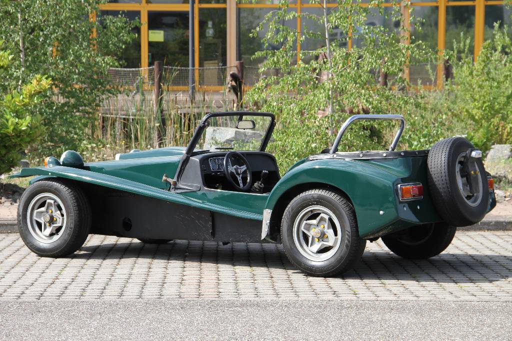 Detail b: Hispano Alemán Mallorca, EZ 1975, Laufleistung 79.200 km abgelesen, 72 kW/ 98 PS, 5-Gang Getriebe, dunkelgrün, Cordstoff grau/ Kunstleder schwarz, ...