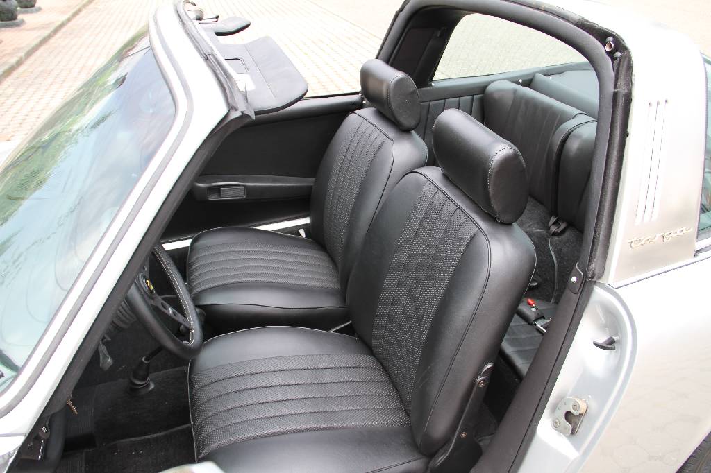 Detail d: Porsche 911 T Targa 2.2l, EZ 07.1971, US- Fahrzeug,Vorbesitzer nicht bekannt, Tacho auf Kilometer umgebaut - Laufleistung nicht nachvollziehbar, 88 ...