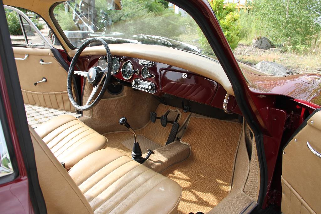 Detail h: Porsche 356 B Coupe, EZ 07.1962, Laufleistung 39.292 km abgelesen, 44 KW/ 60 PS, Schaltgetriebe, rubinrot, Kunstleder beige, ehemals USA, Fahrzeug ...