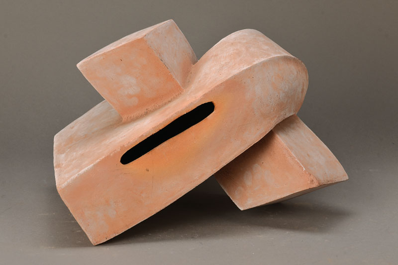 Prof. Karl Heinz Deutsch, geb. 1940 Karlsruhe, tätig in Jockgrim/Pfalz, Studium an der Akademie Karlsruhe bei Kindermann und Klemm, hier: Knoten, ...