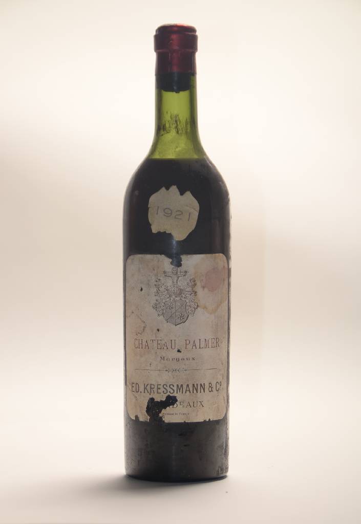 3 Flaschen 1921 Château Palmer, Margaux, Bordeaux, upper mid shoulder, je 70 cl, unverkostet, Etiketten besch., Kapseln teilw. besch., ED. Kressmann ...