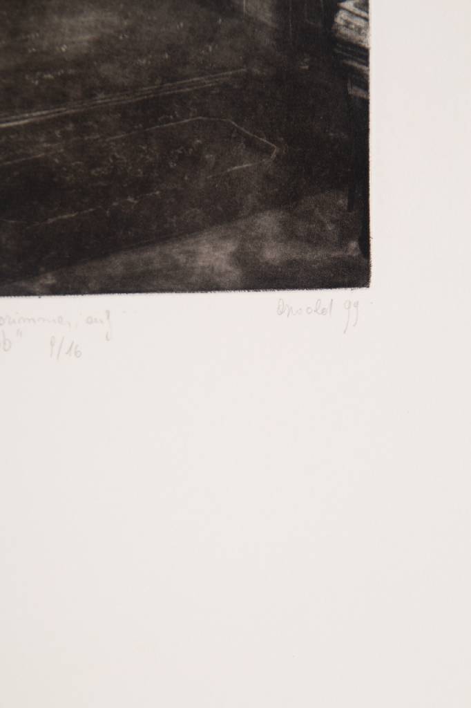 Detail a: Oswald Auer, geb. 1970, Radierung, Der Diwan im Arbeitszimmer, auf dem Dostojewskij starb, signiert und nummeriert 9/16, datiert 99, betitelt, Platte ...