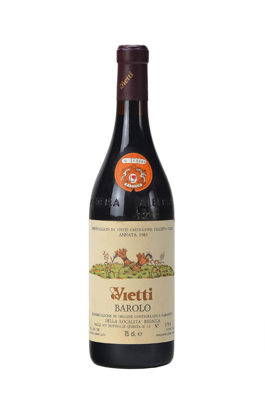 3 Flaschen Vietti Castiglione, Barolo, Jahrgänge: 1980 u. 1985 (Localita Rocche), 1983 (Localita Briacca), je ca. 75 cl, Abstandzwischen Kapsel u. ...