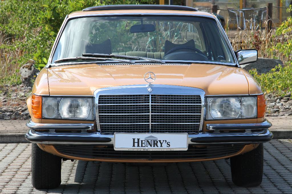 Detail a: Daimler-Benz 280 SE W 116, EZ 09.1975, Laufleistung ca. 189.900 km, TÜV 07.2017, H-Zulassung, letzter Service am 16.07.2015 bei 189.754 km, 136 kW/ ...
