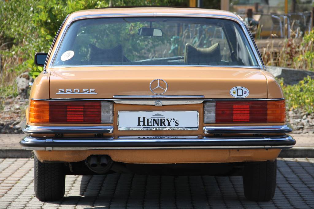 Detail d: Daimler-Benz 280 SE W 116, EZ 09.1975, Laufleistung ca. 189.900 km, TÜV 07.2017, H-Zulassung, letzter Service am 16.07.2015 bei 189.754 km, 136 kW/ ...