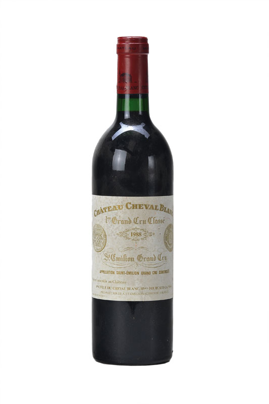 1 Flasche 1988 Cheval Blanc, St. Emilion Grand Cru Classe, ca. 75cl, into neck, CellarTracker 92/100, Etikett l. beschmutzt, unverkostet, in Holzkiste
