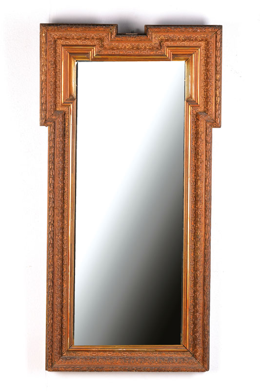 Detail a: Lot aus 3 Spiegel im Barockstil, 20.Jh., Holz verstuckt u. goldfarben gefaßt, 2 im Barockstil, vielfach verkröpft u. facettiert, 1 im Rokoko-Stil, ...