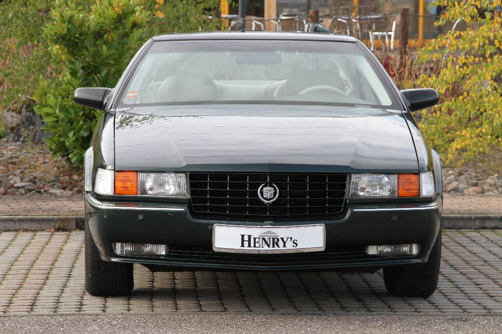 Detail a: Cadillac Seville STS, EZ 02.1998, Laufleistung ca. 130.000 km, 224 kW/ 305 PS, Automatikgetriebe, dunkelgrün, Leder creme, unfallfrei, leichte ...