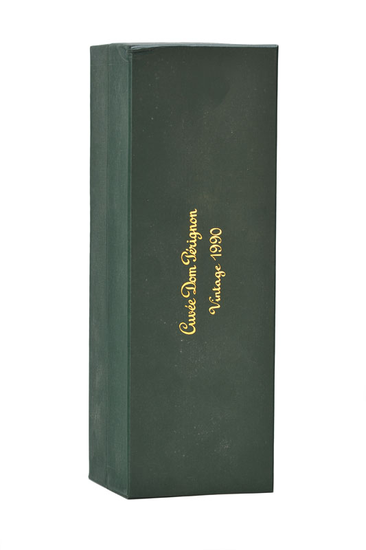 3 Flaschen 1990 Moet et Chandon Dom Perignon , Vintage-Champagner, je ca. 75 cl, Abstand zwischen Flaschenboden und Wein: ca. 2 cm, unverkostet, in ...