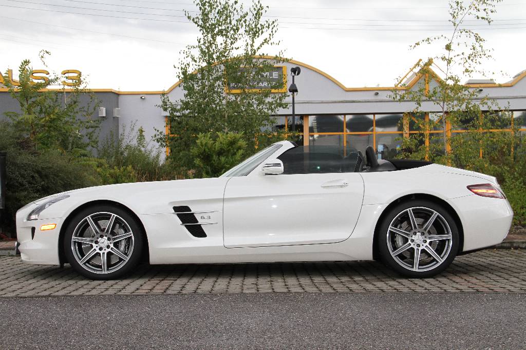 Detail a: Mercedes-Benz SLS AMG Roadster, EZ 11/2011, 2. Hand (1. Hand in Deutschland), Laufleistung ca. 49.450 km, TÜV bis 07/2017, 420 kW/ 571 PS, ...