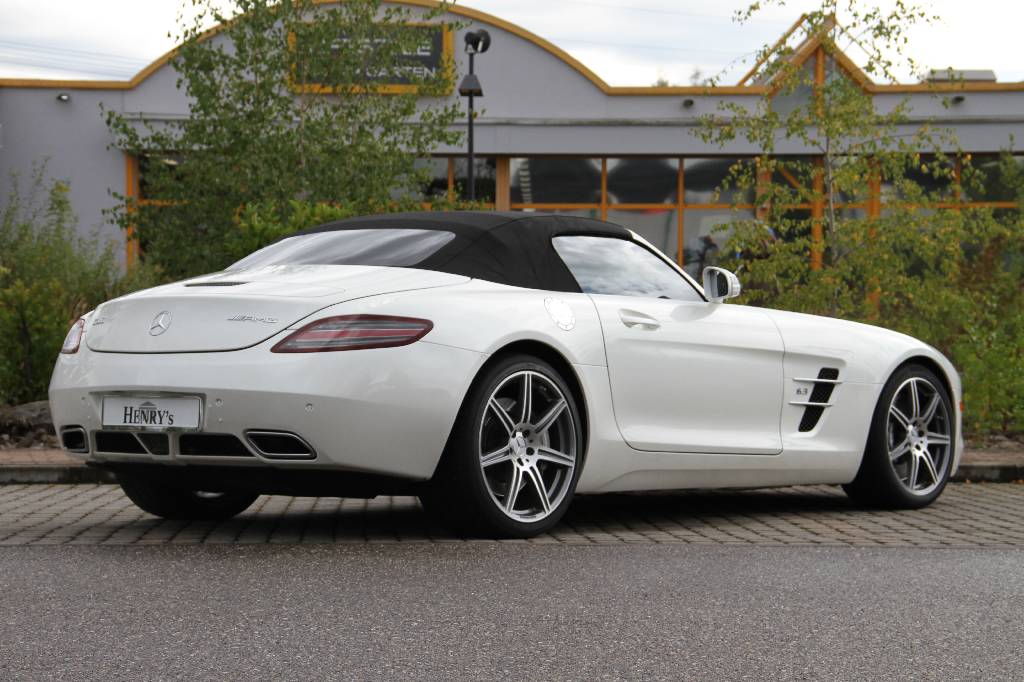 Detail e: Mercedes-Benz SLS AMG Roadster, EZ 11/2011, 2. Hand (1. Hand in Deutschland), Laufleistung ca. 49.450 km, TÜV bis 07/2017, 420 kW/ 571 PS, ...