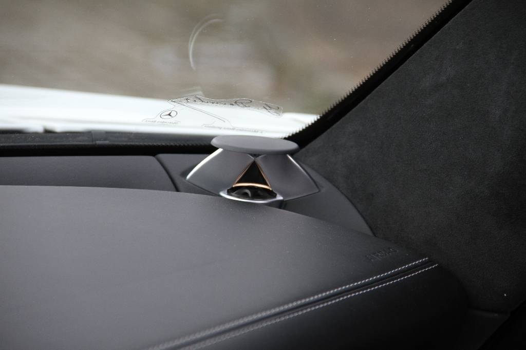 Detail i: Mercedes-Benz SLS AMG Roadster, EZ 11/2011, 2. Hand (1. Hand in Deutschland), Laufleistung ca. 49.450 km, TÜV bis 07/2017, 420 kW/ 571 PS, ...
