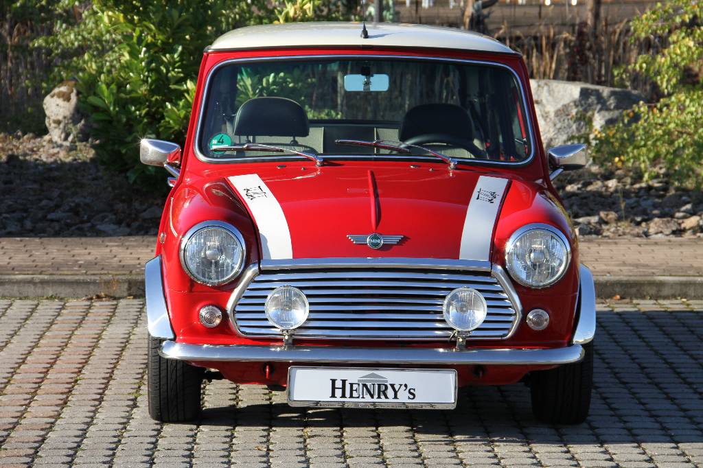 Detail a: Mini Cooper MK VII, EZ 11.1999 Laufleistung ca. 115.905 km, 46 kW/ 63 PS, 4-Gang Schaltgetriebe, rot mit weißem Dach, Kunstleder schwarz/beige, ...