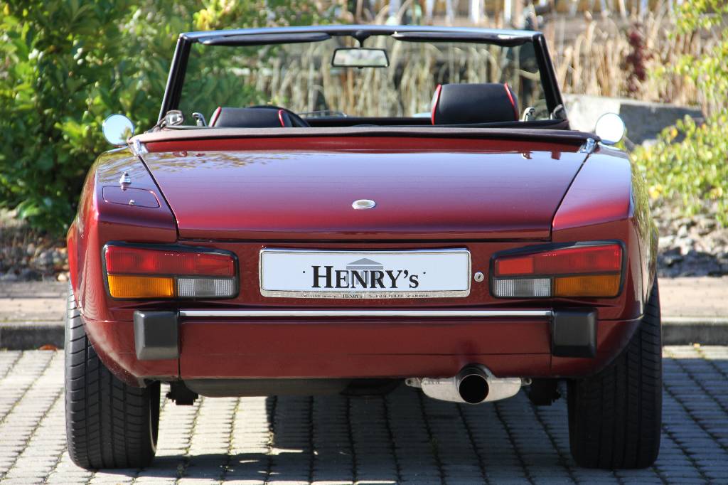 Detail c: Fiat 124 DS Spidereuropa, EZ 04.1985, Laufleistung ca. 119.000 km, TÜV bis 07.2016, 77 kW/ 105 PS, 5-Gang Schaltgetriebe, bordeaux metallic, ...
