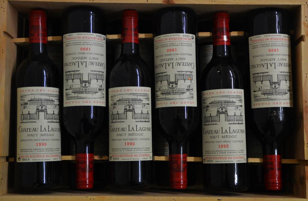 12 Flaschen 1993 Chateau La Lagune, Haut-Medoc, Grand Cru Classe, unverkostet, je ca. 75cl, je into neck, Originalholzkiste , Jean Marc Quarin 84/100