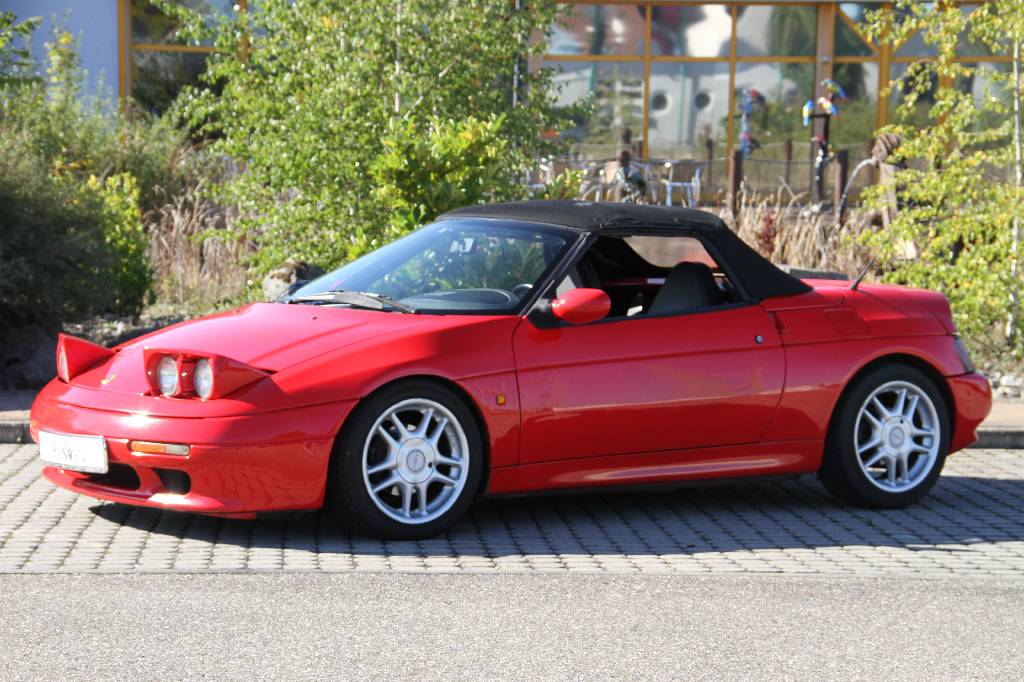 Detail d: Lotus Elan Cabriolet, EZ 06.1992, Laufleistung ca. 129.000 km, TÜV bis 04.2017, 116 kW/ 158 PS, 4-Zylinder, 5-Gang Schaltgetriebe, rot, neue ...