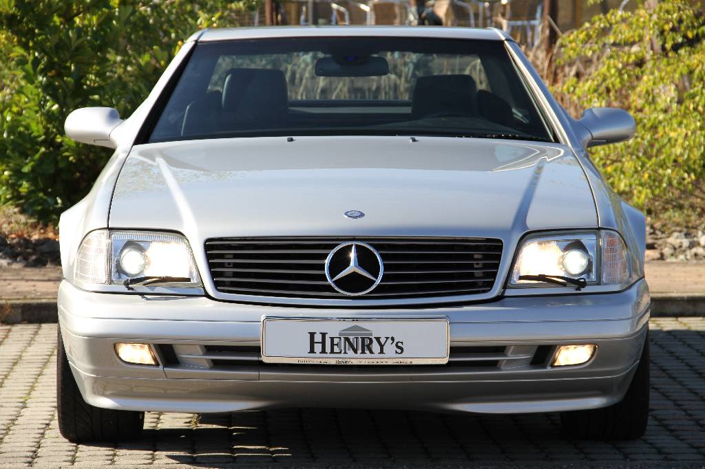 Detail d: Mercedes-Benz SL 320 R 129, EZ 05.1999, Laufleistung ca. 129.500 km, 165 kW/ 224 PS, 5-Gang Automatikgetriebe, silber, Vollleder schwarz, inkl. ...