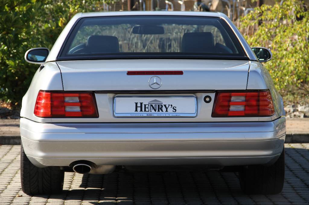 Detail g: Mercedes-Benz SL 320 R 129, EZ 05.1999, Laufleistung ca. 129.500 km, 165 kW/ 224 PS, 5-Gang Automatikgetriebe, silber, Vollleder schwarz, inkl. ...
