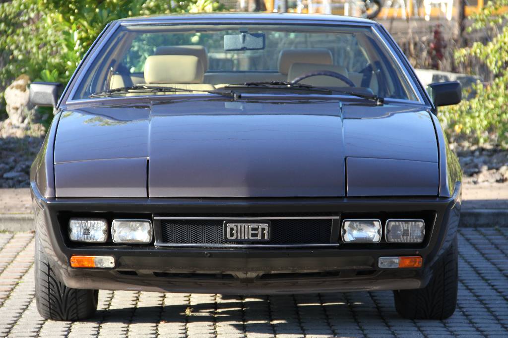 Detail b: Bitter SC Coupé, EZ 04.1982, Laufleistung ca. 66.000 km abgelesen, H-Zulassung, 132 kW/ 180 PS, 6-Zylinder, Automatikgetriebe, braun metallic, ...