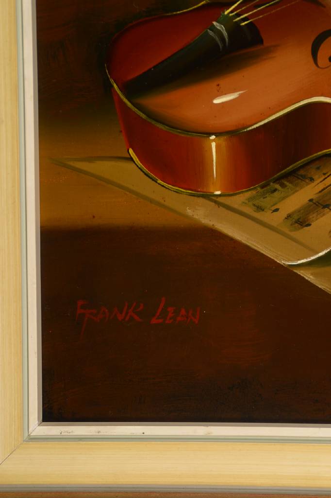 Detail a: Frank Lean, franz. Künstler, Stillleben mit Buch und Violine, Öl/Lwd, links unten signiert, verso betitelt mit Zertifikat, ca. 60x50 cm, Rahmen