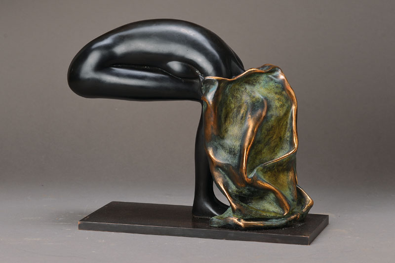 Bruno Bruni, geb. 1935 Gradara, Deshabillage, Bronzeskulptur, signiert und nummeriert 46/150, H. ca. 26 cm