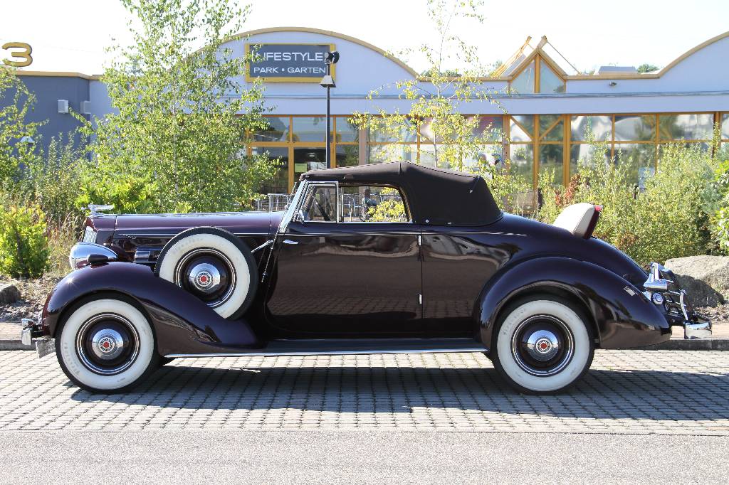 Detail b: Packard 120 Straight Eight One Twenty Cabriolet, EZ 07.1936, 1. Hand in Deutschland, Laufleistung ca. 15.123 km abgelesen, H-Zulassung, 89 kW/ 121 ...