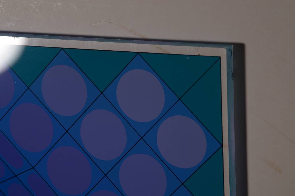 Detail b: Victor Vasarely, 1906-1997, Schachbrett, Serigraphie auf Plexiglas, 1979, handsign. und num. 838/1500, ca. 71x71x1 cm
