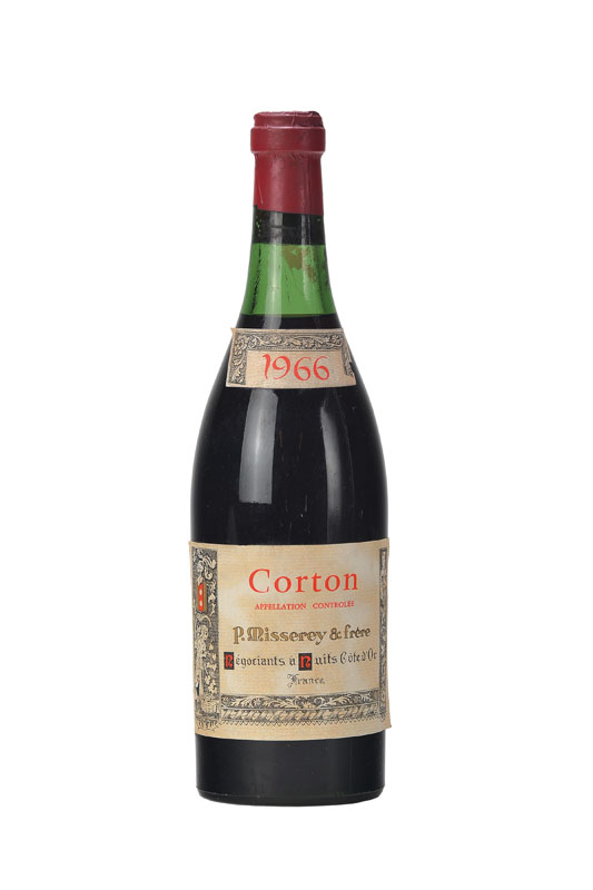 3 Flaschen 1966 Corton P. Misserey & frere, Cote d'Or, je ca. 70 cl, Abstand zwischen Kapsel und Wein : 2- 3 cm, unverkostet, Etiketten l. ...