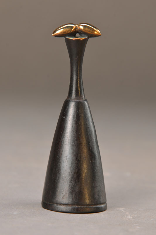 Paul Wunderlich, 1927-2010, Bronze, Löschhütchen, signiert und nummeriert 1460, H.ca. 9 cm