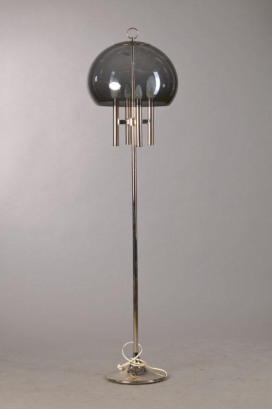 Stehlampe, 70/80er Jahre, Metall verchromt, 4 Brennstellen, Kunststoffhaube, Elektrifizierung nicht geprüft, H. ca. 163 cm