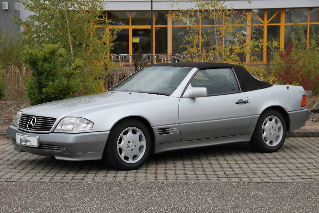 Detail e: Mercedes-Benz SL 300 24 V R 129, EZ 02.1992, Laufleistung ca. 173.978 km, 170 kW/ 231 PS, 6-Zylinder, Automatikgetriebe, silber, Vollleder schwarz, ...
