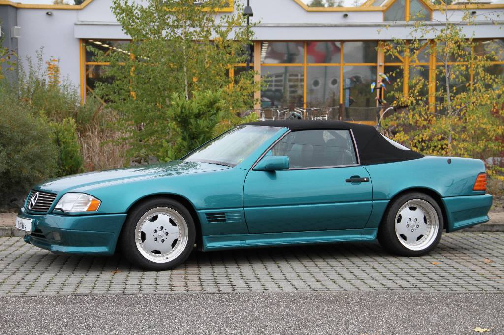 Detail e: Mercedes-Benz SL 60 R 129, EZ 06.1995, Laufleistung ca. 199.371 km, 280 kW/ 381 PS, 8-Zylinder, Automatikgetriebe, Douglasgrün metallic, Vollleder ...