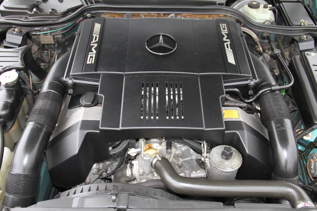 Detail i: Mercedes-Benz SL 60 R 129, EZ 06.1995, Laufleistung ca. 199.371 km, 280 kW/ 381 PS, 8-Zylinder, Automatikgetriebe, Douglasgrün metallic, Vollleder ...
