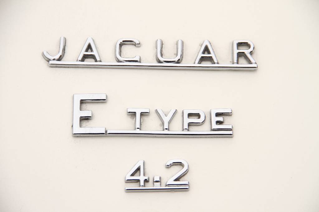 Detail h: Jaguar E-Type Replik, EZ 10.1972, Laufleistung 14.435 miles abgelesen, 154 kW/ 209 PS (laut Schein), 129 kW/ 175 PS (laut Gutachten), 6-Zylinder, ...