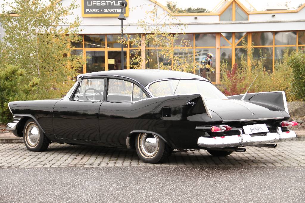 Detail b: Plymouth Savoy Coupé, EZ 11.1959, Laufleistung 9.697 miles abgelesen, H- zulassungsfähig, 191 kW/ 260 PS, 8-Zylinder, Automatikgetriebe, schwarz, ...
