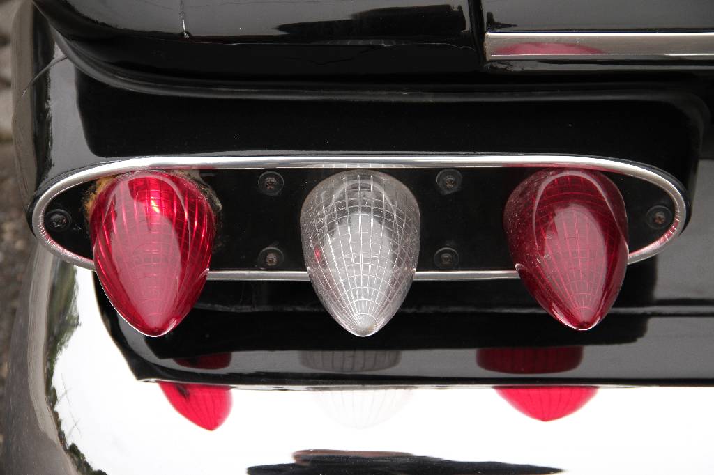 Detail d: Plymouth Savoy Coupé, EZ 11.1959, Laufleistung 9.697 miles abgelesen, H- zulassungsfähig, 191 kW/ 260 PS, 8-Zylinder, Automatikgetriebe, schwarz, ...